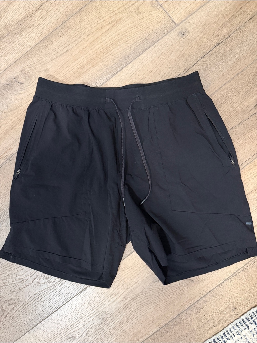 lululemon athletica Men's Black Athletic Drawcord Shorts